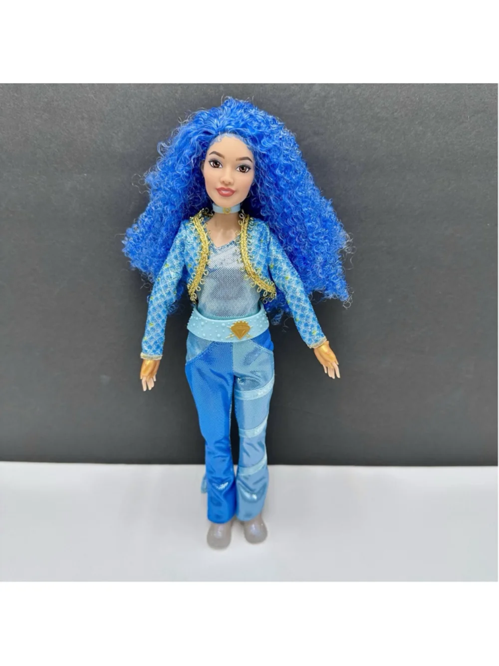 Disney Descendants Rise Of Red Dressed Doll Princess Chloe Charming Mattel